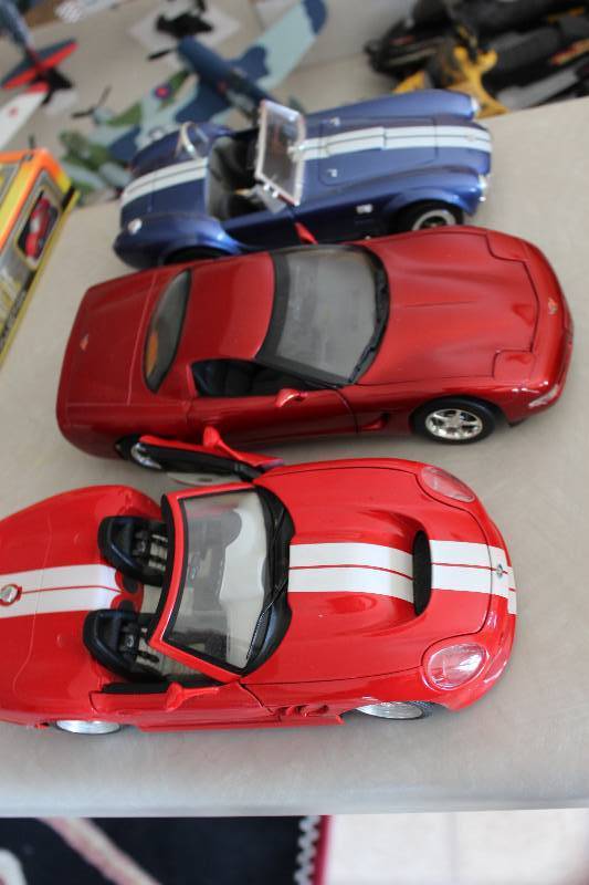 lot 188 image: Lot of (3) Collectible Toy Cars Including Burage Shelby Series 1 Mattel 2000 Corvette Shelby Cobra.