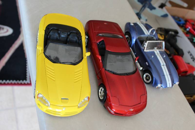 lot 189 image: Lot of (3) Collectible Toy Cars Including Ertis Dodge Viper 1999 Mattel Corvette Shelby Cobra.
