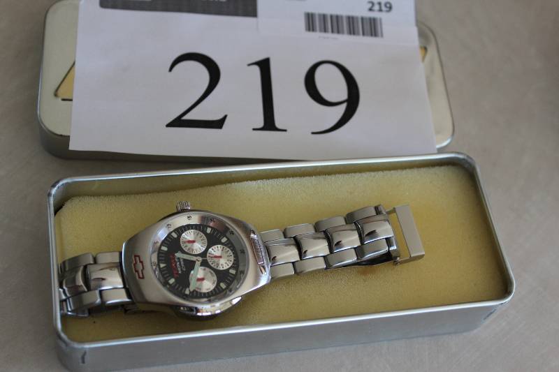 lot 219 image: Chevrolet Watch wCase.