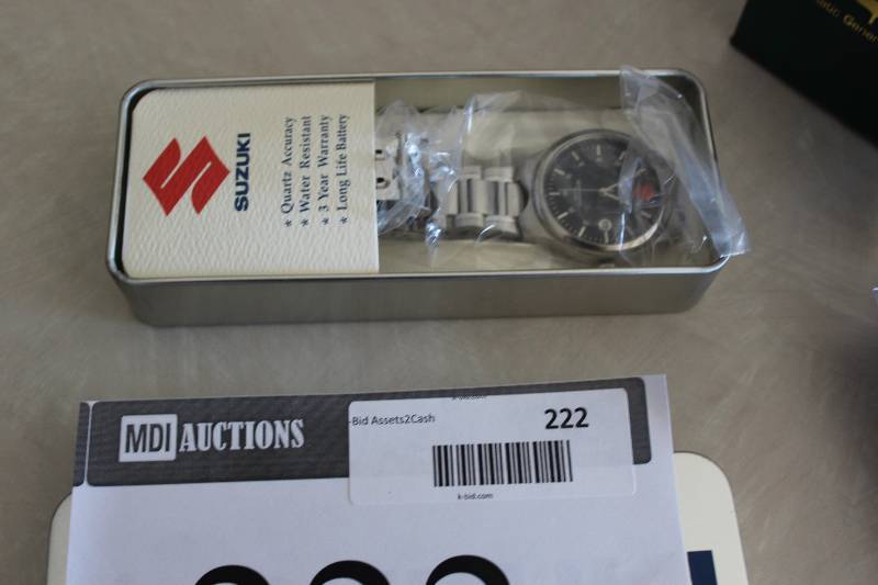 lot 222 image: Suzuki Watch wCase.