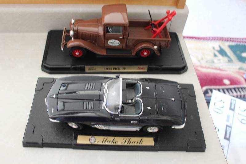 lot 190 image: Lot of (2) Collectible Toy Cars Including Pick-Up Truck Mako Shark.
