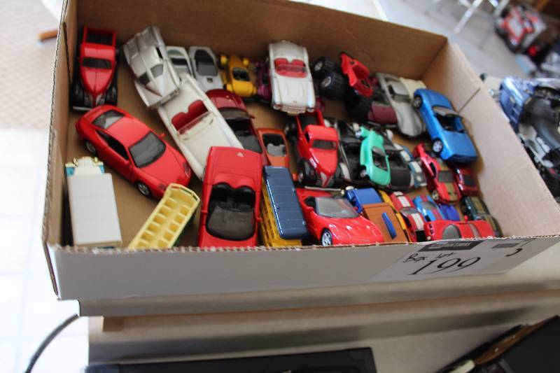 lot 199 image: Box Lot of Collectible Toy Cars.