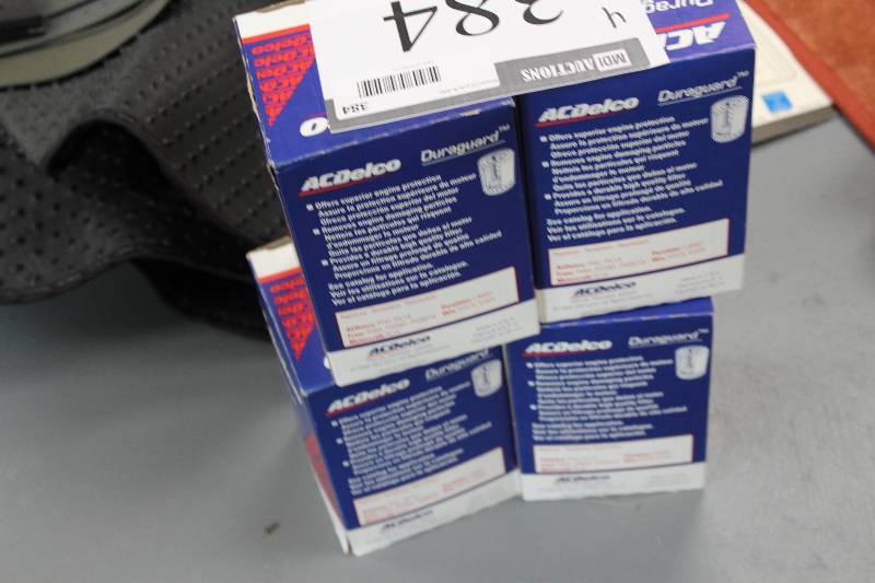 lot 384 image: Lot of (4) AC Delco Oil Filters.