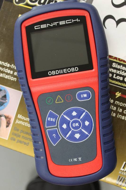 lot 385 image: Centech OBDII-EOBD Car Reader wCase.