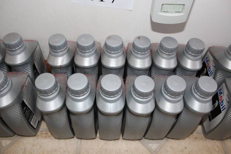 lot 417 image: Lot of (12) Mobil 1 0W-40 Fully Synthetic Oil Quarts.
