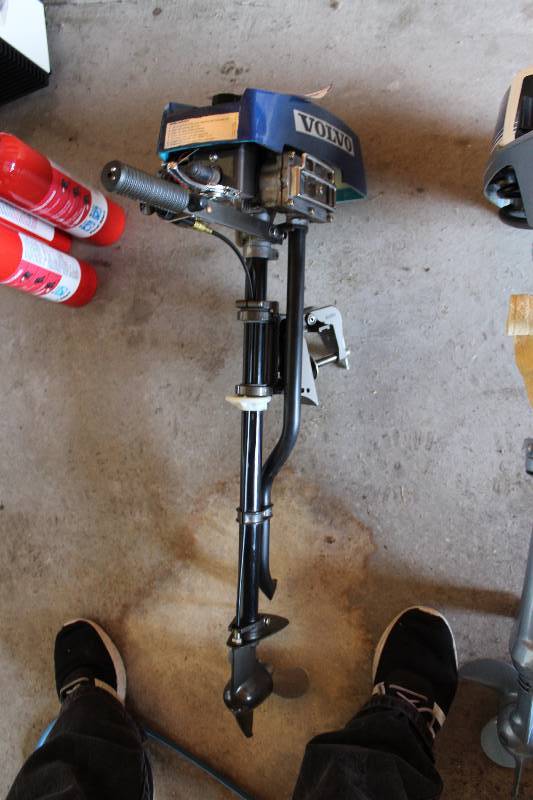 lot 519 image: Volvo Trolling Motor.