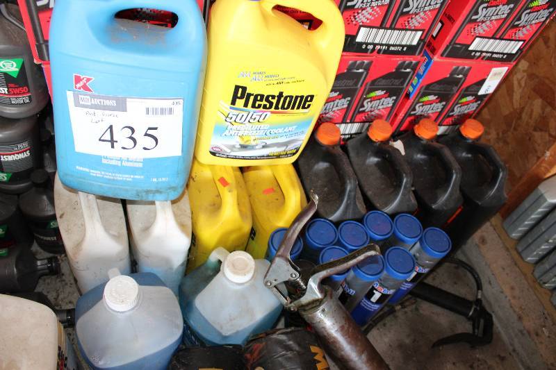 lot 435 image: Floor Lot of Containers of Anti-Freeze.
