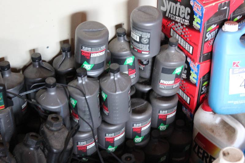lot 438 image: Lot of (10) Bottles of Synquest Motor Oil 5W50.