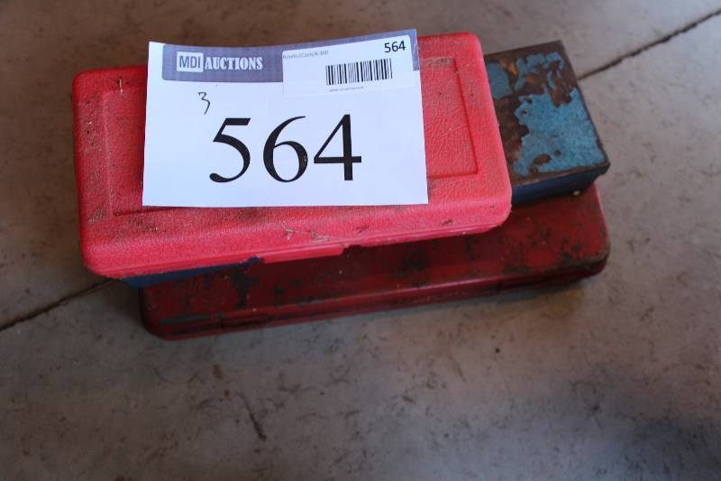 lot 564 image: Lot of (3) Tool Cases wRatchet Sets.