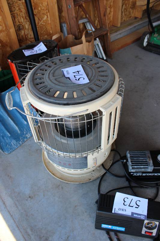 lot 574 image: Aladdin C581U Propane Heator Equator Model.