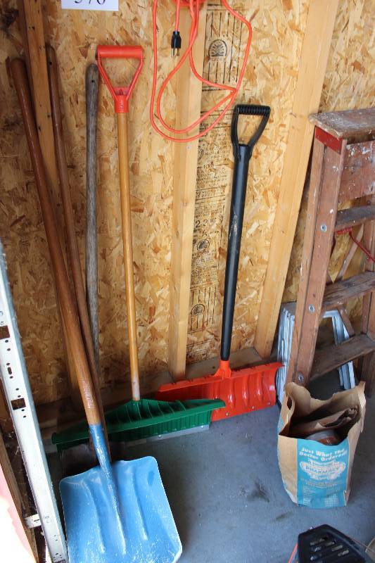 lot 576 image: Lot of (7) Tools Including Wooden Ladder Shovel Extension Cord And More.