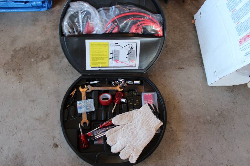 lot 483 image: Battery Jumper Cables.
