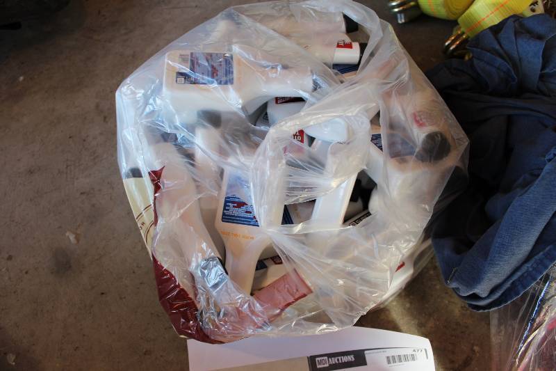 lot 480 image: Bag Lot of Supertech Fuel Injector & Carb Cleaner.