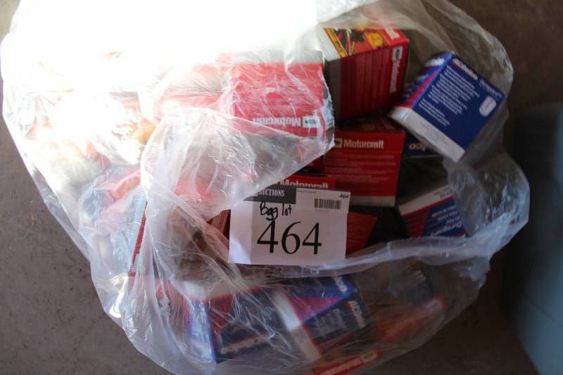 lot 464 image: Bag Lot of Oil Filters.