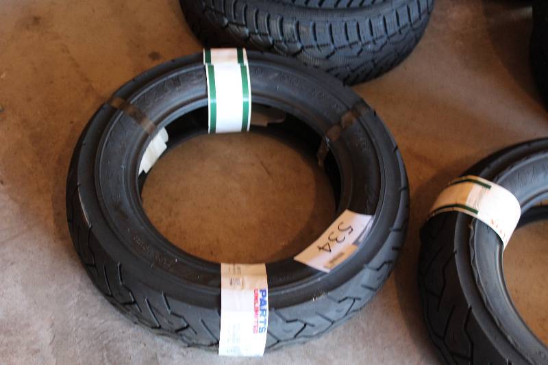 lot 534 image: Maxxis 15090 Motor Cycle Tire, New, Never Mounted,
