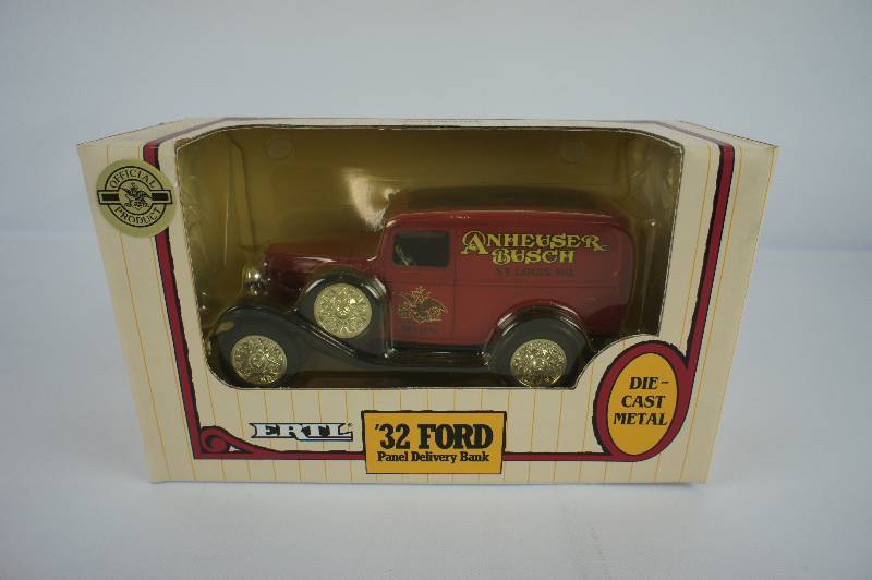 Anheuser Busch Ertl Diecast 1932 Ford Panel Delivery Bank