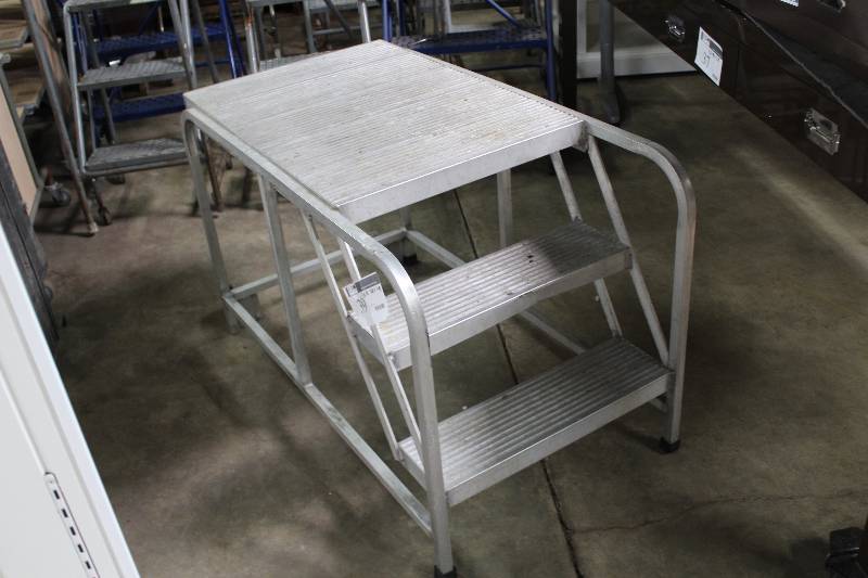 lot 39 image: Metal Cart wSteps & Wheels 26 x 48 x 29.