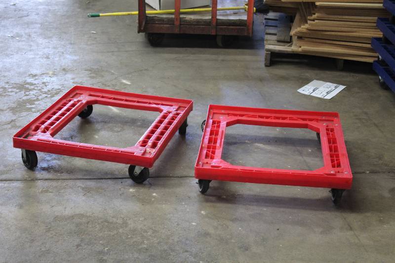 lot 171 image: Lot of (2) Plastic Dollys 30 x 25.