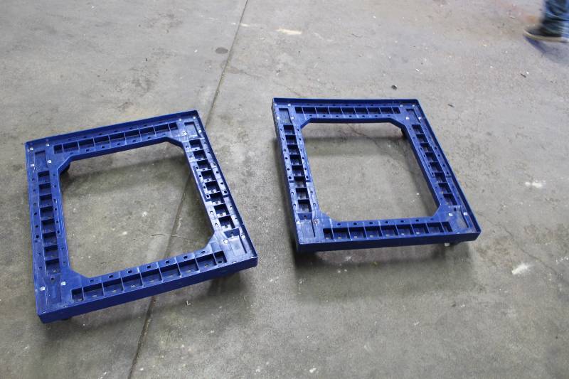 lot 173 image: Lot of (2) Plastic Dollys 30 x 25.