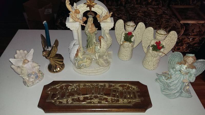 Angel figurines, bless this house plaque