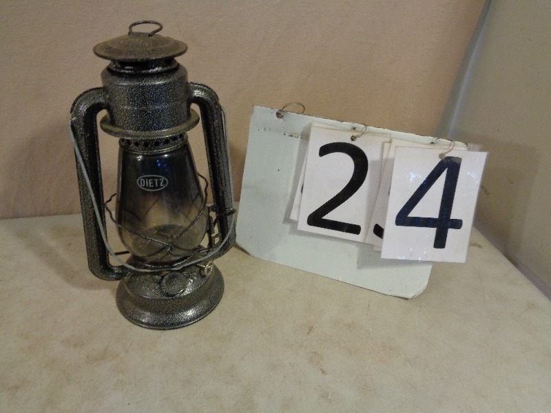 Dietz Lamp