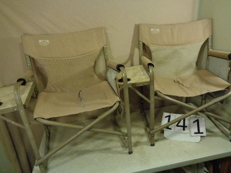 2 Folding Chairs with Tables