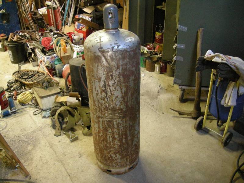 lot 38 image: Propane cylinder with cap