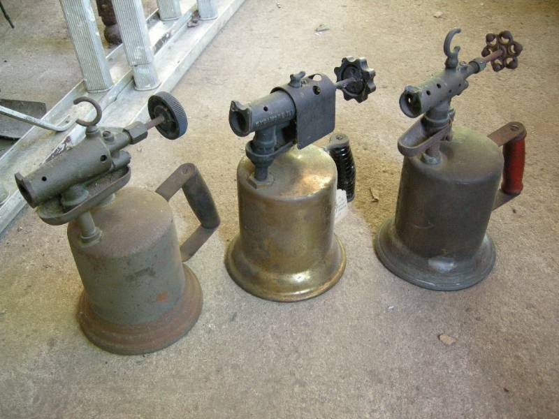 lot 54 image: Antique torches