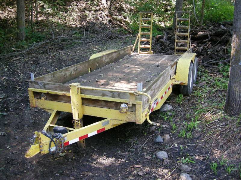 lot 1 image: Mac-Lander 18TSLWB 12,000 lb Tandem Trailer