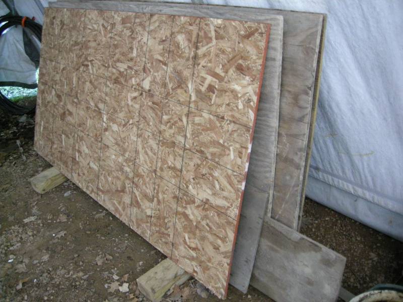 lot 27 image: 4x8 plywoodchipboard