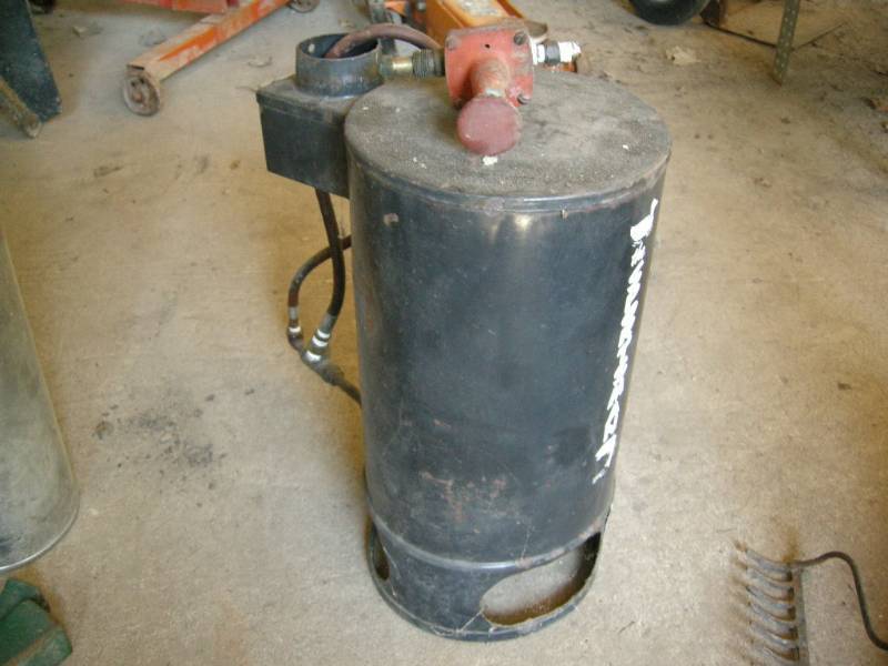 lot 56 image: Sportsman heater