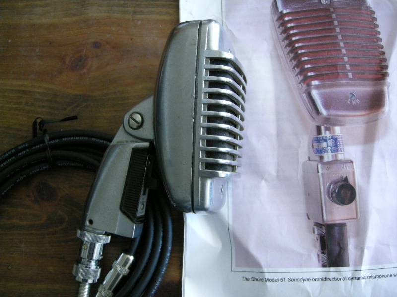 lot 89 image: Vintage Shure microphone