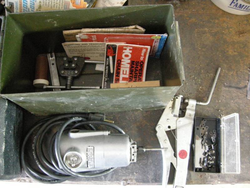 lot 100 image: Chainsaw chain sharpener