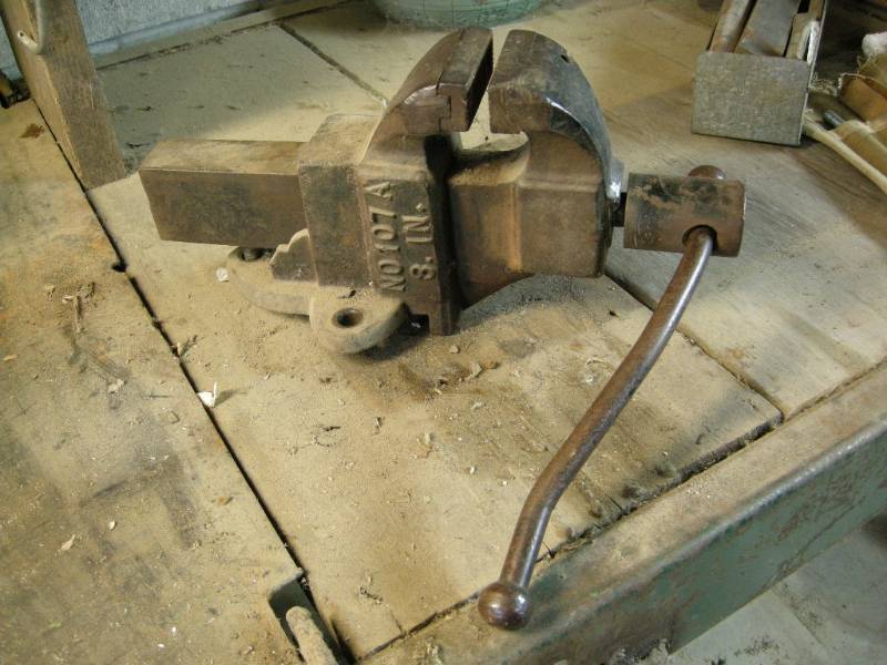 Old Bench Vise Estate Tool Equipment Liquidation K Bid
