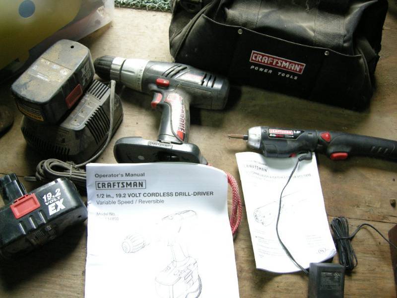 lot 123 image: Craftsman cordless tools