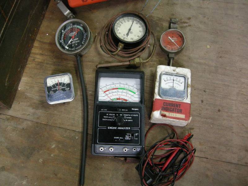 lot 134 image: Group of engine testeranalyzers