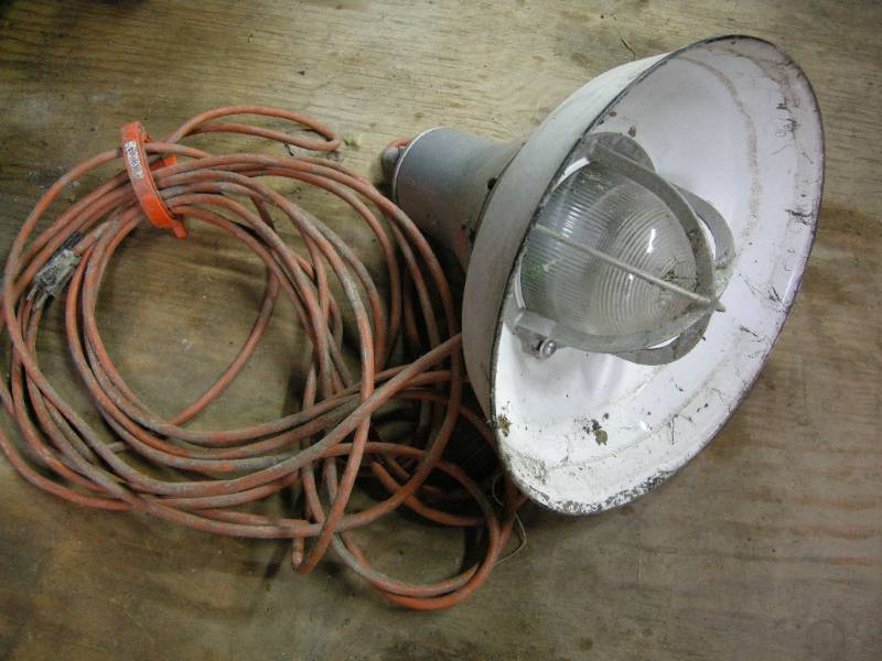 lot 142 image: Outdoor light