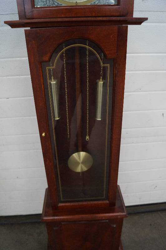lot 1 image: Grandfather Clock