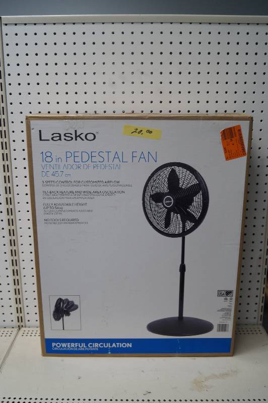 lot 8 image: Fan