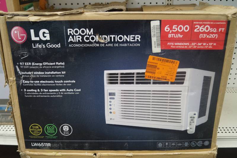 lot 17 image: Air Conditioner