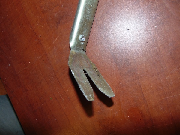 lot 44 image: Lawn and Garden Tools