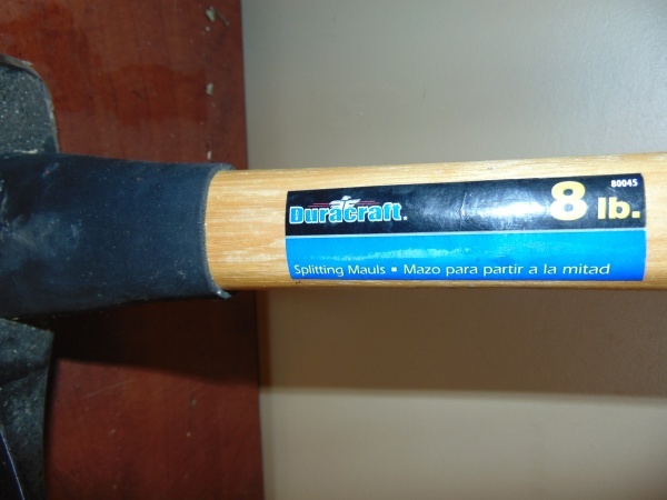 lot 54 image: 8 LB Ax