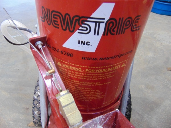 lot 79 image: New Stripe Machine