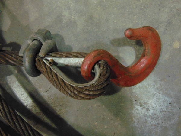 lot 127 image: (1) Large Cable