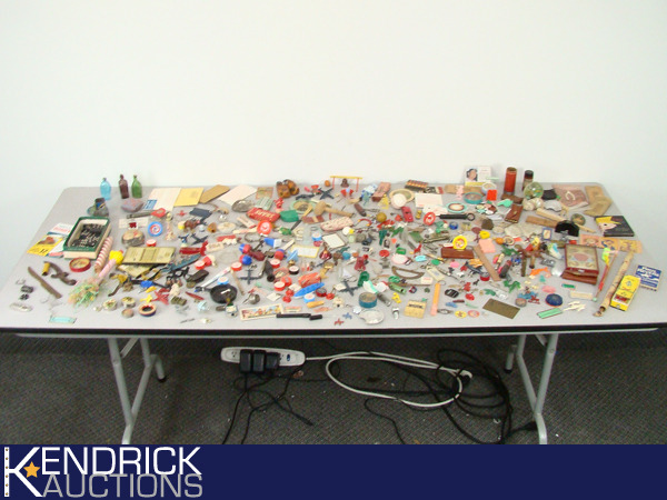 HUGE lot of vintage 1930s -1960s CrackerjackCircusGum Ball Prizes