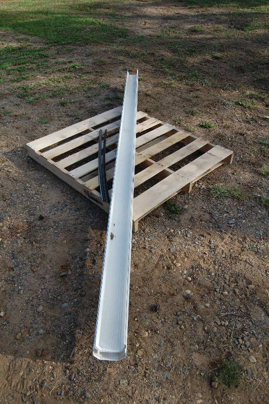 lot 109 image: Vinyl Rain Gutters