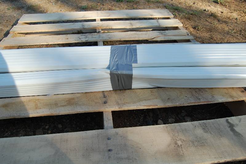 lot 112 image: White Down Spouts
