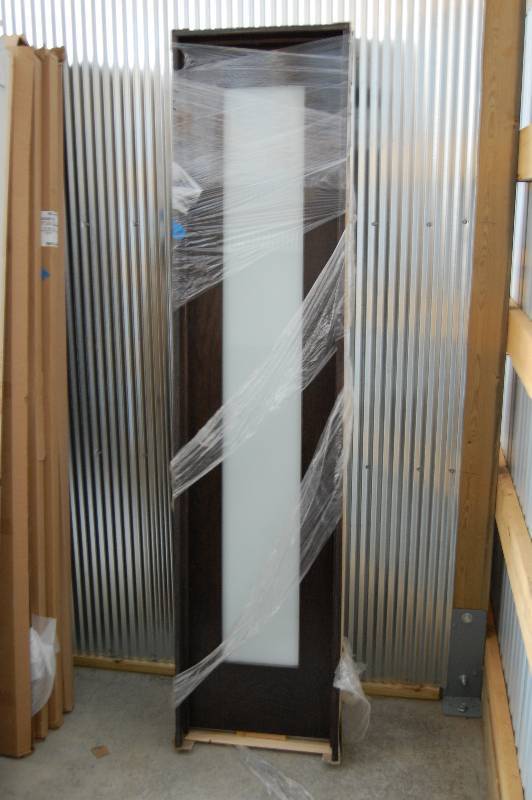 lot 217 image: Door with frosted glass