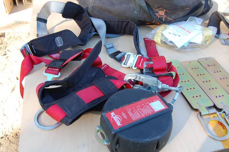 lot 273 image: Harnesses and Accessories