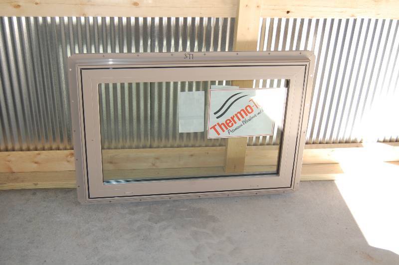 lot 335 image: Thermo Tech Fixed Window